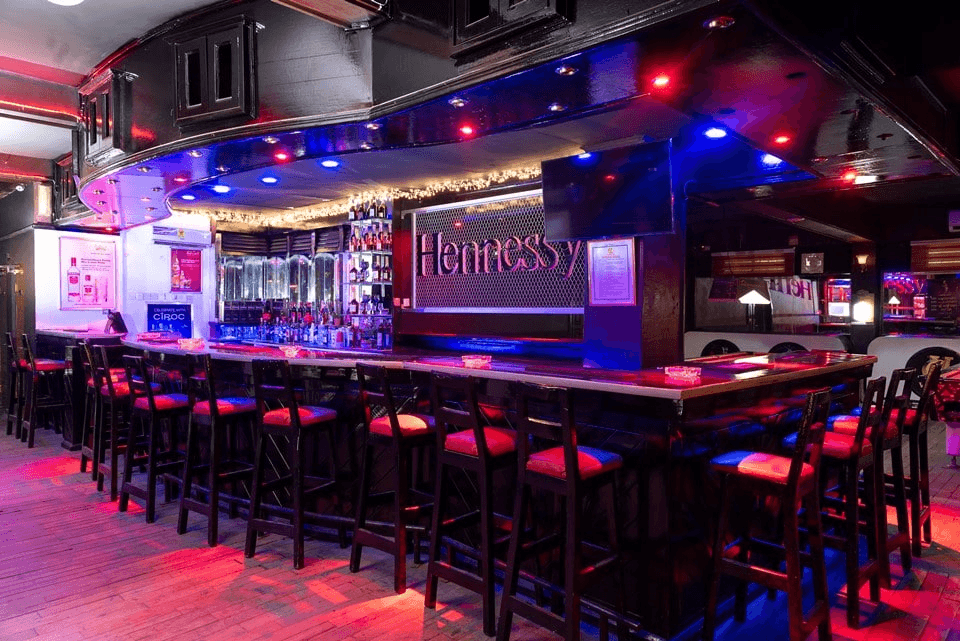 Entertainment area 2