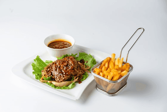 Restaurant dish